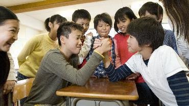 安庆怀宁小孩子早恋怎么做_，背后有什么不为人知的真相？